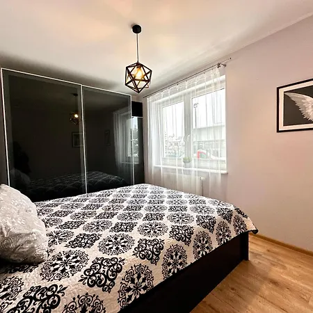 Apartament Dabrowa Z Tarasem Apartment *